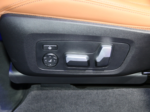 2018xDrive 30i M\b g