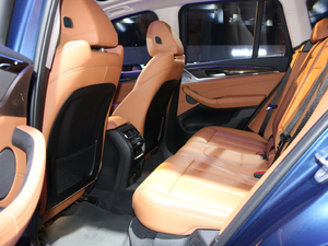 2018xDrive 30i M\b g