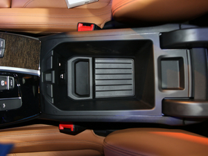 2018xDrive 30i M\b g