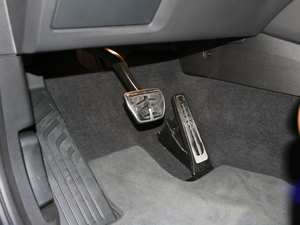 2018xDrive 30i M\b g