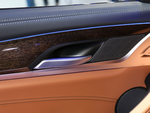 2018xDrive 30i M\b g