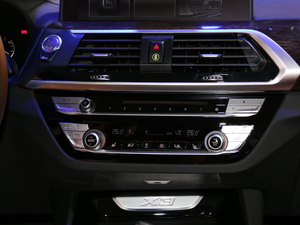 2018xDrive 30i M\(yn)(dng)b п؅^(q)