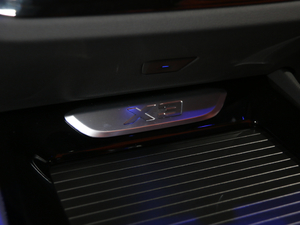 2018xDrive 30i M\(yn)b п؅^(q)