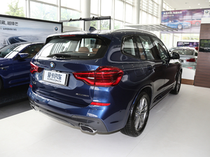 2018xDrive 30i IM\b w^