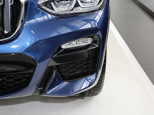 2018xDrive 30i IM\b ǰF