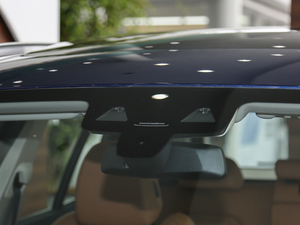 2018xDrive 30i IM\b ^