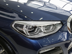 2018xDrive 30i IM\b ^