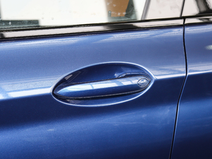 2018xDrive 30i IM\b {T