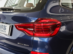 2018xDrive 30i IM\b ^