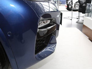 2018xDrive 30i IM\b ^