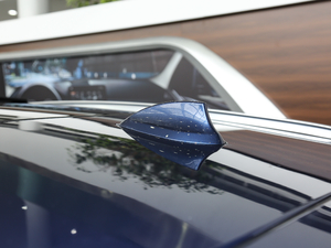 2018xDrive 30i IM\b ^