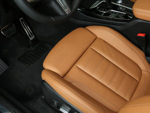 2018xDrive 30i IM\b g