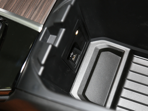 2018xDrive 30i IM\b g