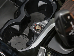 2018xDrive 30i IM\b g