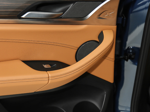 2018xDrive 30i IM\b g