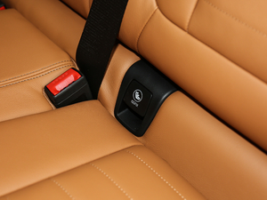 2018xDrive 30i IM\b g