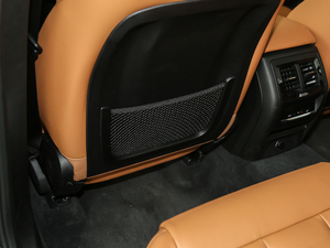 2018xDrive 30i IM\b g