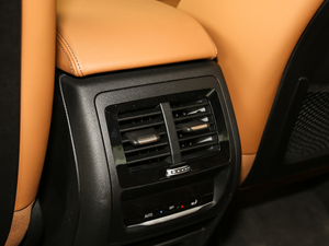 2018xDrive 30i IM\b g