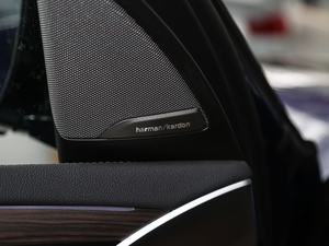 2018xDrive 30i IM\b g