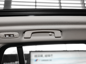 2018xDrive 30i IM\b g