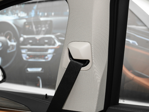 2018xDrive 30i IM\b g