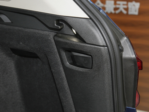 2018xDrive 30i IM\b g