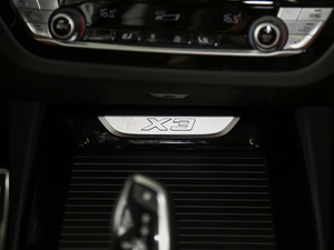 2018xDrive 30i IM\b п؅^