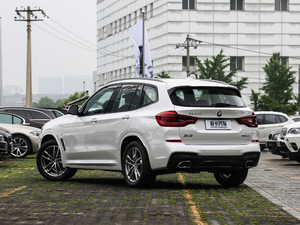 2018xDrive 30i IM\b 45