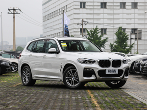 2018xDrive 30i IM\b w^