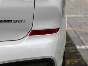 2018xDrive 30i IM\b ^