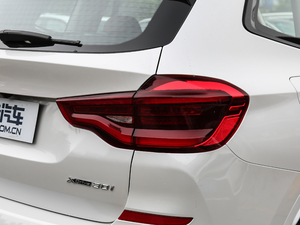 2018xDrive 30i IM\b ^