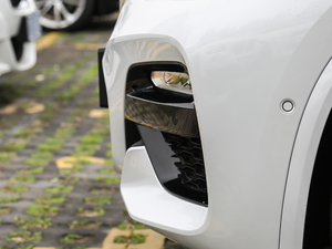 2018xDrive 30i IM\b ^