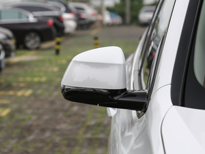 2018xDrive 30i IM\b ^