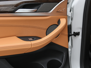 2018xDrive 30i IM\b g