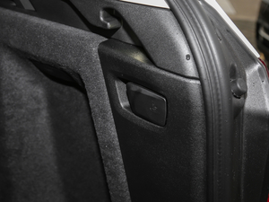 2018xDrive 30i IM\b g