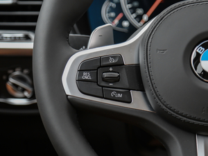 2018xDrive 30i IM\b п؅^(q)