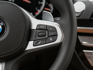 2018xDrive 30i IM\b п؅^(q)