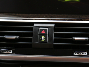 2018xDrive 30i IM\b п؅^