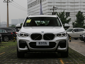 2018xDrive 30i IM\b ^