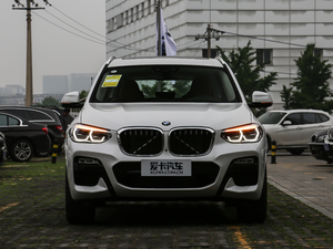 2018xDrive 30i IM\b ^