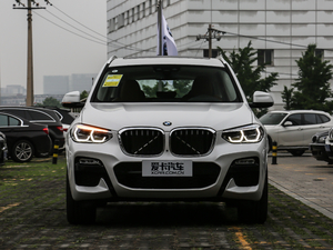 2018xDrive 30i IM\b ^