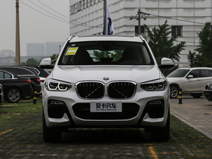2018xDrive 30i IM\b ^