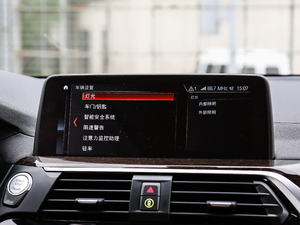 2018xDrive 30i IM\b п؅^