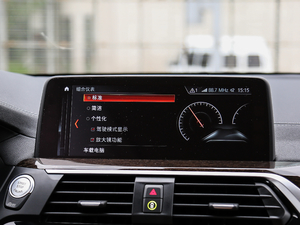 2018xDrive 30i IM\b п؅^