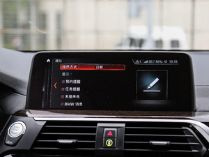 2018xDrive 30i IM\b п؅^