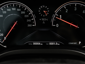 2018xDrive 30i I(lng)M\(yn)(dng)b п؅^(q)