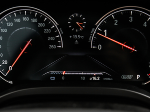 2018xDrive 30i I(lng)M\(yn)(dng)b п؅^(q)