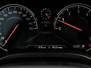 2018xDrive 30i I(lng)M\(yn)(dng)b п؅^(q)