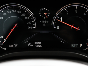 2018xDrive 30i IM\b п؅^