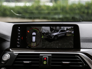 2018xDrive 30i IM\b п؅^